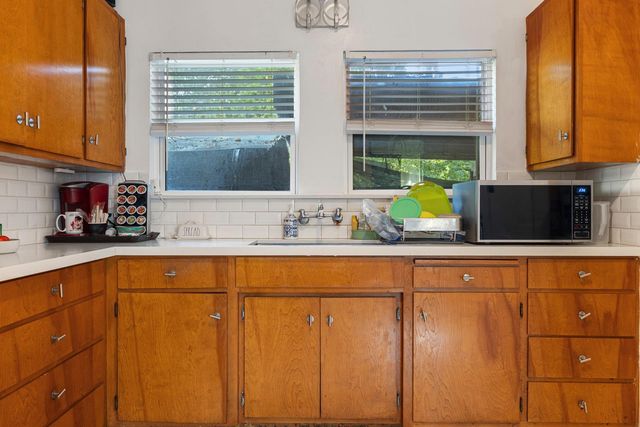 828 W Magnolia, Stockton, CA 95203