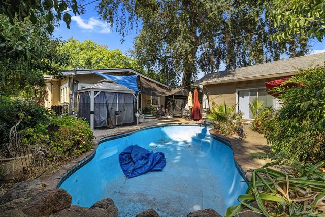 828 W Magnolia, Stockton, CA 95203