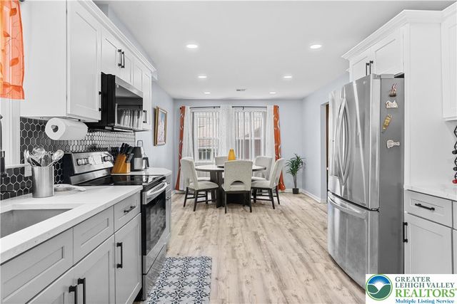 1804 Elmhurst Drive, Whitehall Twp, PA 18052
