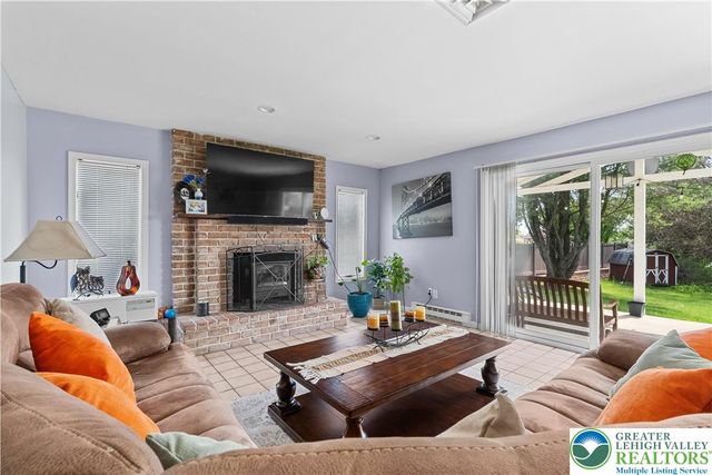 1804 Elmhurst Drive, Whitehall Twp, PA 18052