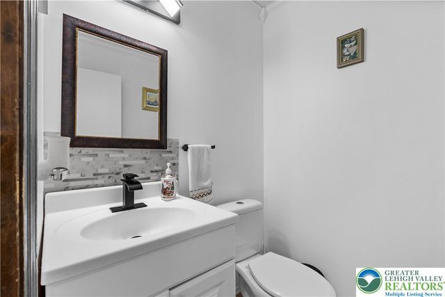 1804 Elmhurst Drive, Whitehall Twp, PA 18052