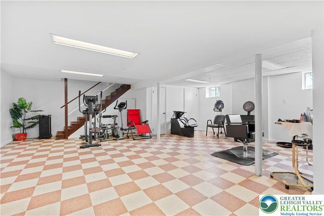 1804 Elmhurst Drive, Whitehall Twp, PA 18052