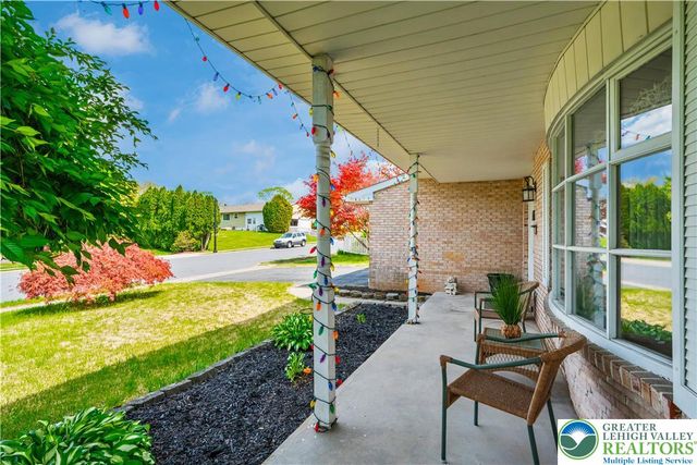 1804 Elmhurst Drive, Whitehall Twp, PA 18052