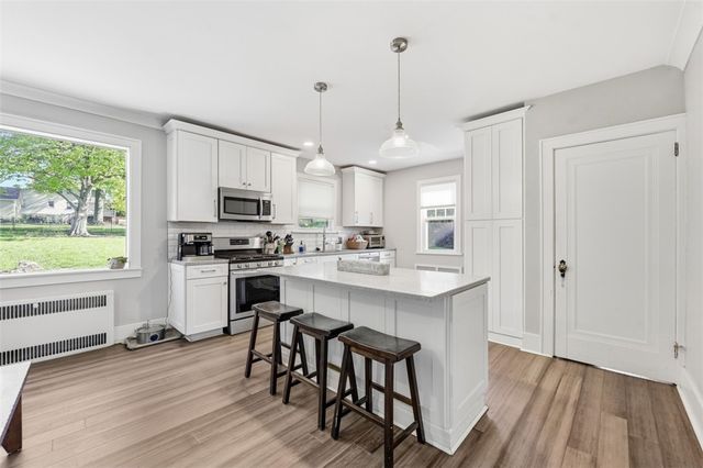 212 Morewood Rd, Shaler, PA 15116