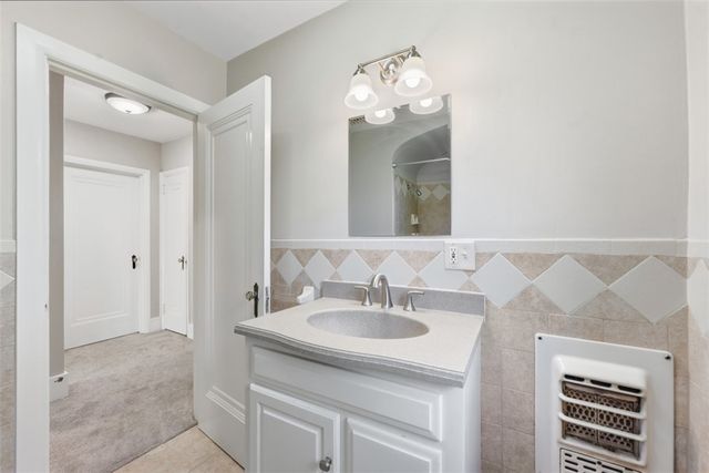 212 Morewood Rd, Shaler, PA 15116