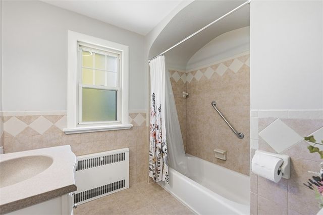 212 Morewood Rd, Shaler, PA 15116