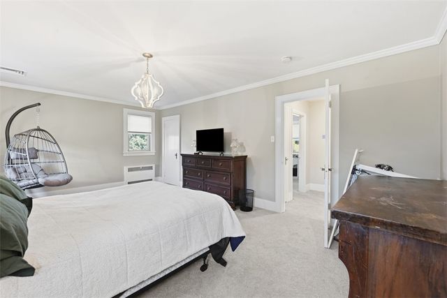 212 Morewood Rd, Shaler, PA 15116
