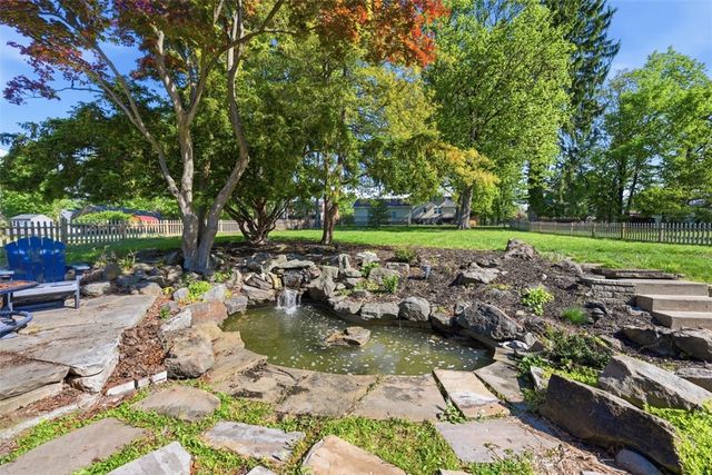 212 Morewood Rd, Shaler, PA 15116