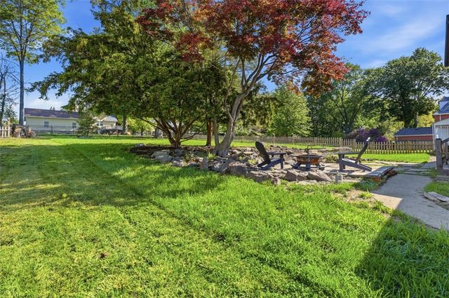 212 Morewood Rd, Shaler, PA 15116