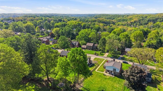 212 Morewood Rd, Shaler, PA 15116