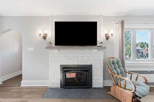 212 Morewood Rd, Shaler, PA 15116