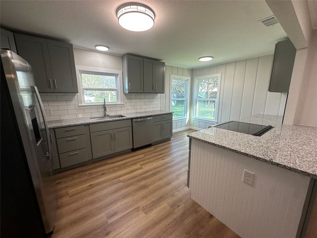 1803 Alexander, Sherman, TX 75092