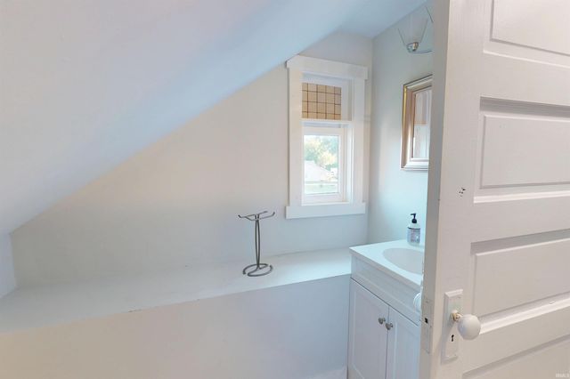 218 Greenberry St Street, Sweetser, IN 46952