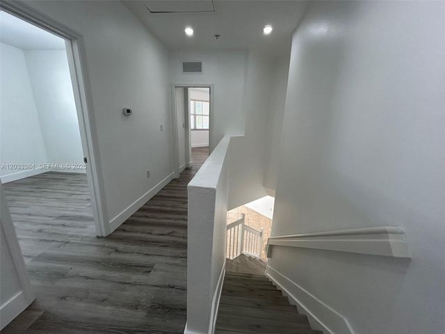 11503 NW 89th Street 206, Doral, FL 33178