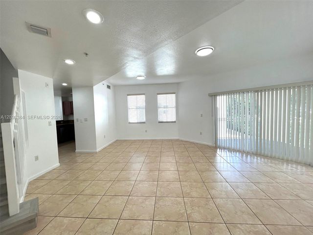 11503 NW 89th Street 206, Doral, FL 33178
