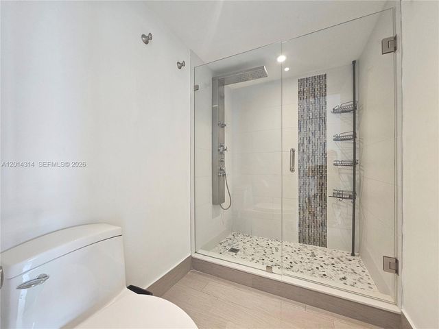 16546 NE 26th Ave 5H, North Miami Beach, FL 33160