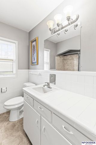 3321 N 48th Avenue, Omaha, NE 68104