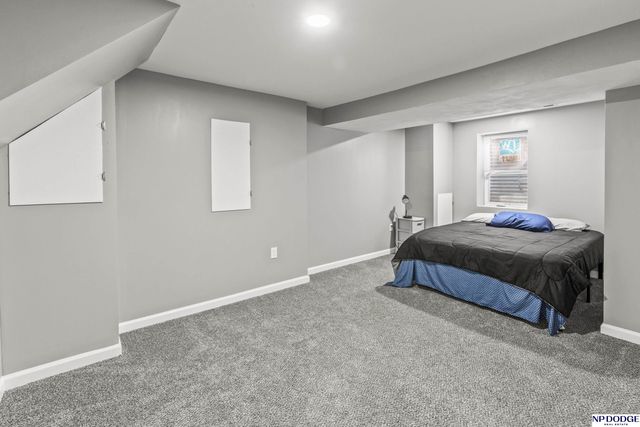 3321 N 48th Avenue, Omaha, NE 68104