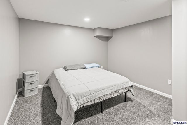 3321 N 48th Avenue, Omaha, NE 68104