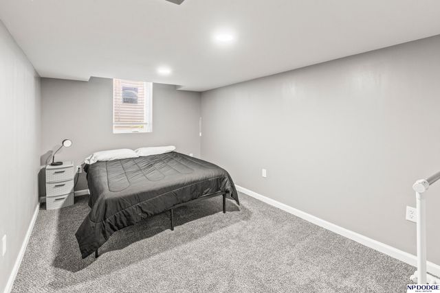 3321 N 48th Avenue, Omaha, NE 68104