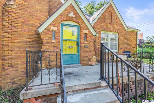 3321 N 48th Avenue, Omaha, NE 68104