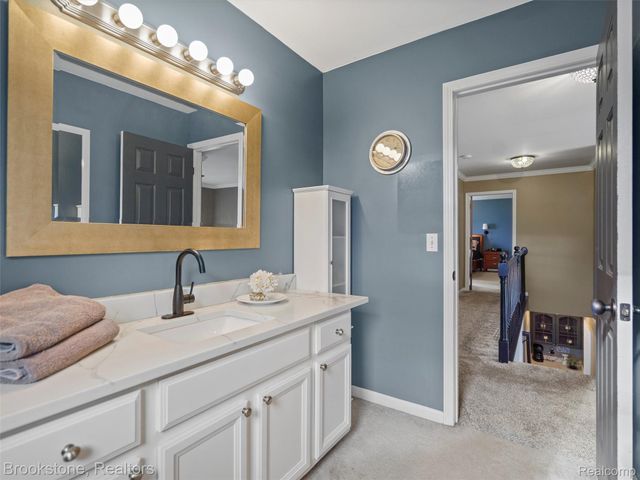 6707 Forest Pointe Boulevard, Springfield Charter Township, MI 48350