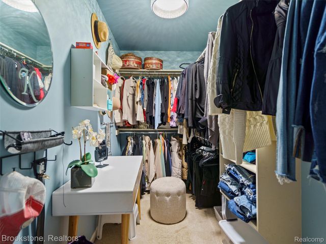 6707 Forest Pointe Boulevard, Springfield Charter Township, MI 48350