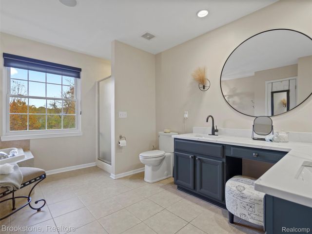 6707 Forest Pointe Boulevard, Springfield Charter Township, MI 48350