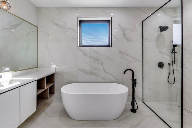 2307 W Foster Avenue 1, Chicago, IL 60625