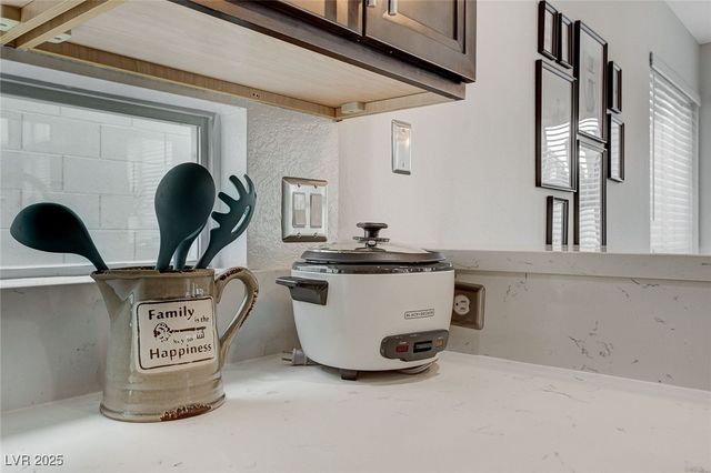 8208 Ogee Drive, Las Vegas, NV 89145