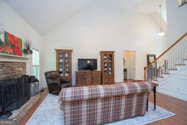 80 Walton Place Drive, Newnan, GA 30263