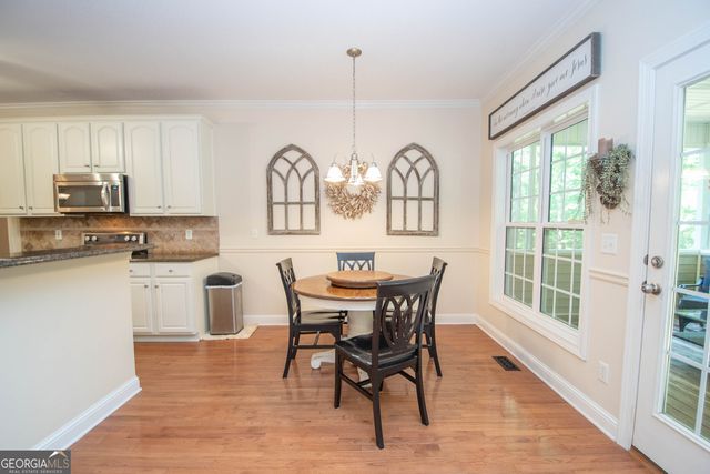 80 Walton Place Drive, Newnan, GA 30263