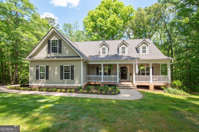 80 Walton Place Drive, Newnan, GA 30263