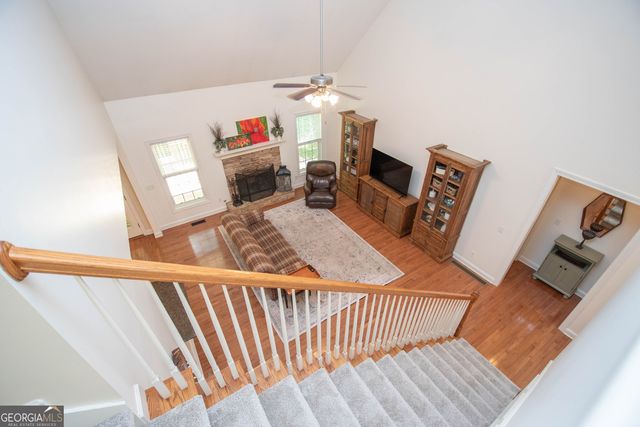 80 Walton Place Drive, Newnan, GA 30263