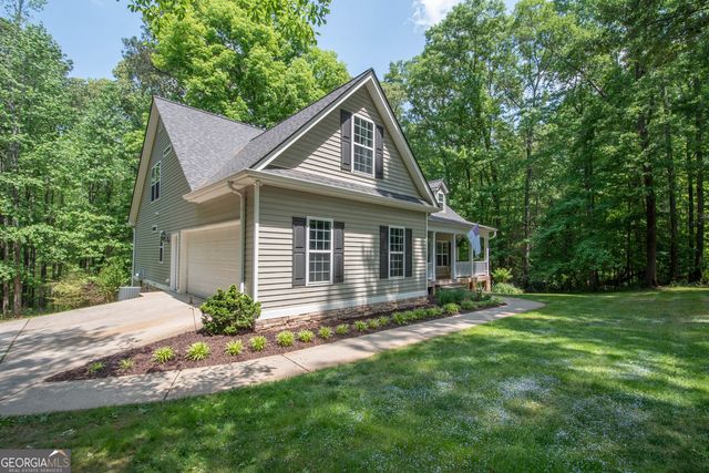 80 Walton Place Drive, Newnan, GA 30263