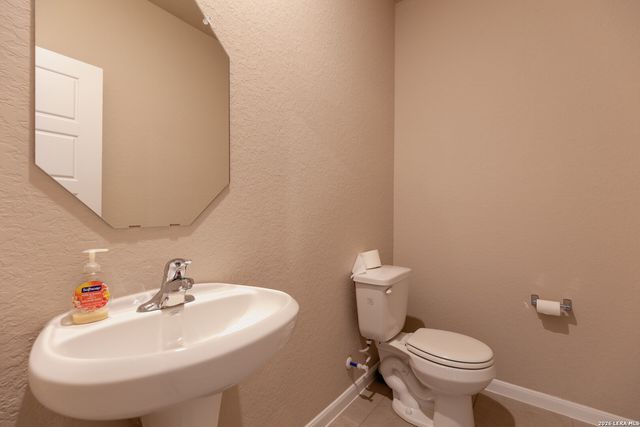 7026 Vista, San Antonio, TX 78233