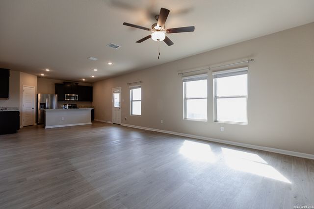 7026 Vista, San Antonio, TX 78233