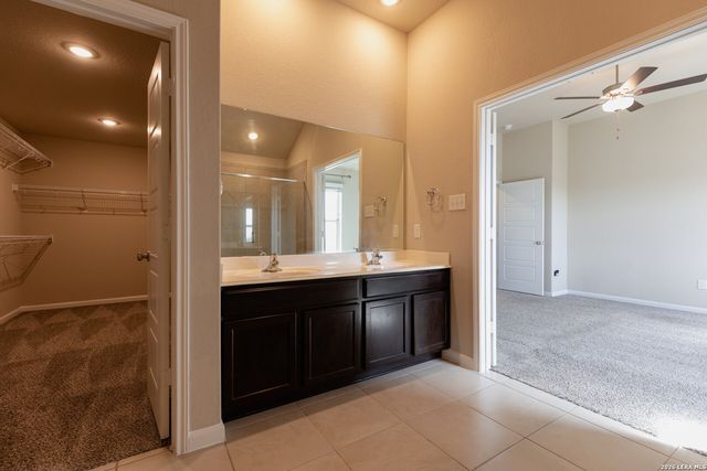 7026 Vista, San Antonio, TX 78233