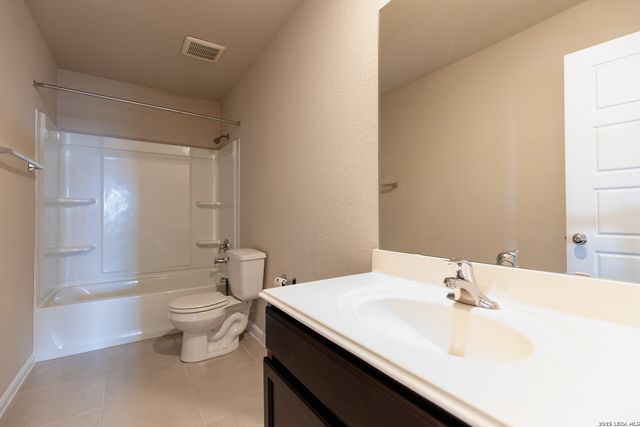 7026 Vista, San Antonio, TX 78233