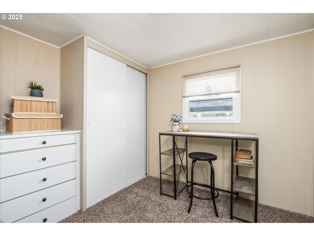 2150 LAURA St 12, Springfield, OR 97477
