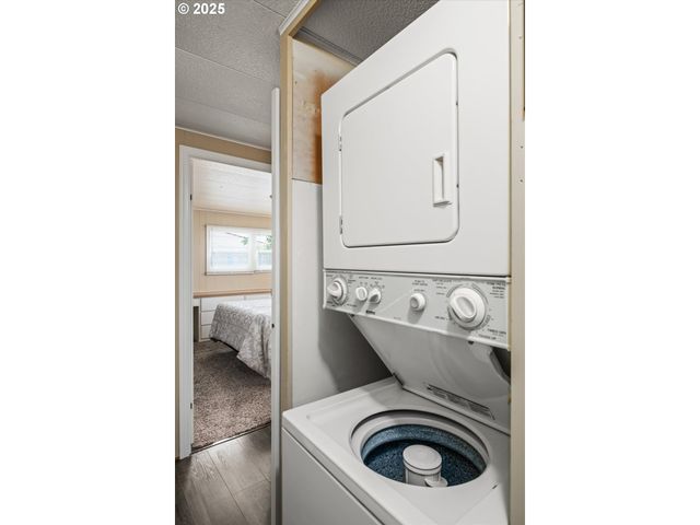 2150 LAURA St 12, Springfield, OR 97477