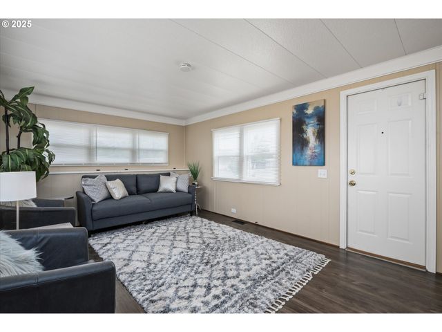 2150 LAURA St 12, Springfield, OR 97477