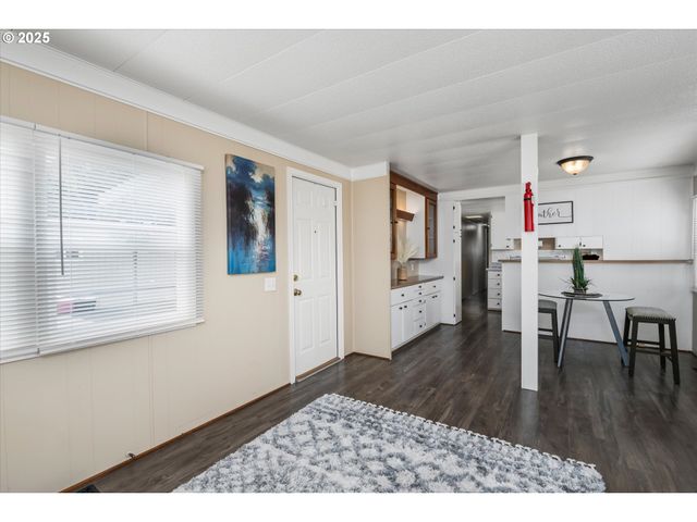 2150 LAURA St 12, Springfield, OR 97477