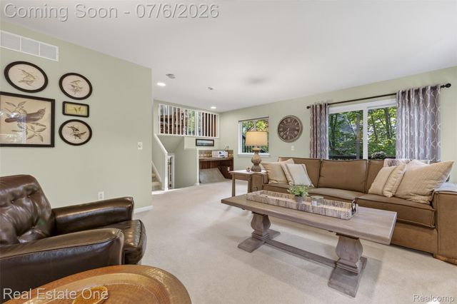 5569 Northcrest Court, Independence Charter Township, MI 48346