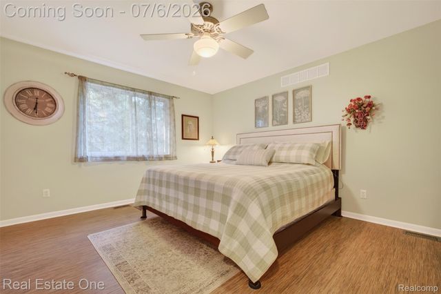 5569 Northcrest Court, Independence Charter Township, MI 48346