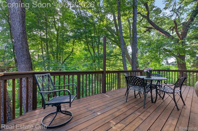 5569 Northcrest Court, Independence Charter Township, MI 48346