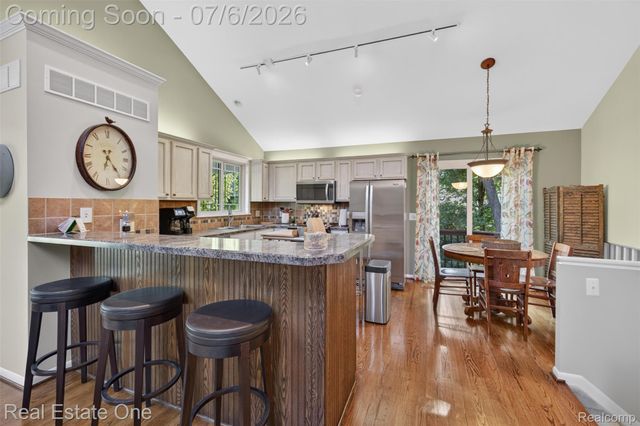 5569 Northcrest Court, Independence Charter Township, MI 48346