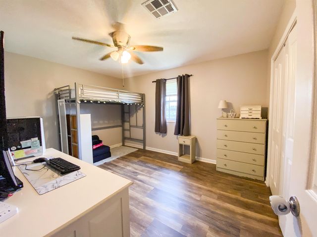 435 Belle Vue Dr, Lockport, LA 70374