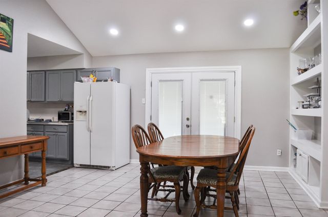 435 Belle Vue Dr, Lockport, LA 70374