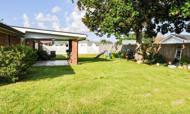 435 Belle Vue Dr, Lockport, LA 70374